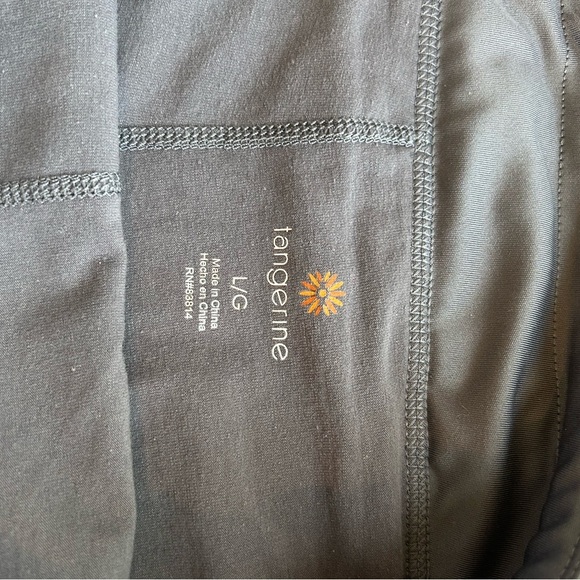 Tangerine sport skirt with built in shorts. Ruffle on back. Pocket. Golf. Tennis - Picture 8 of 12